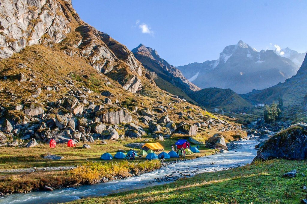 Har Ki Dun Trek valley with snow-capped Himalayan peaks, alpine meadows, and scenic mountain trails in Uttarakhand